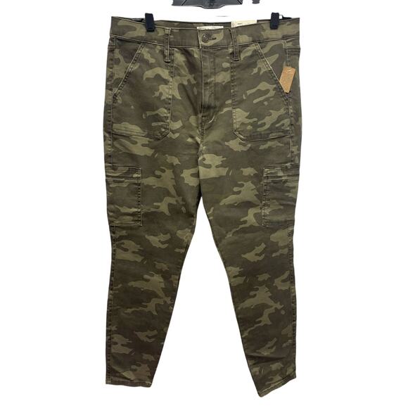 New NWT Mudd Juniors Size 17 Camouflage High Rise Utility Jegging Pants Pockets - Picture 1 of 7